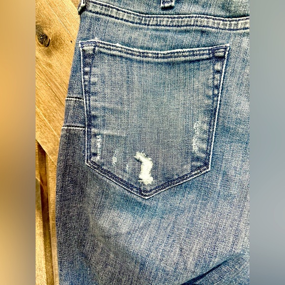 NWT Ariat High Rise Thea Flares Jeans Sz 27R - Picture 14 of 16